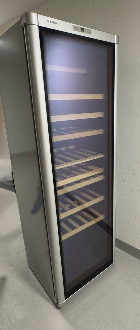 Bosch Réfrigérateurs: Bosch Weinkühlschrank – D'occasion à Meierskappel par aemkeii