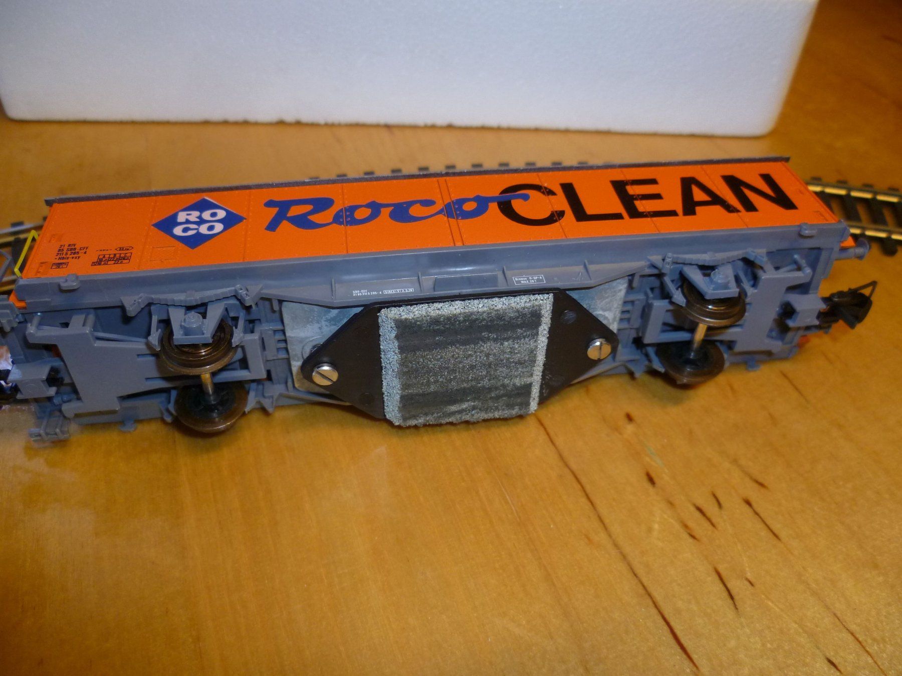 Roco Modellini di ferrovie: RocoClean Güterwagen H0 – Usato da Rickenbach BL venduto da umro11 3