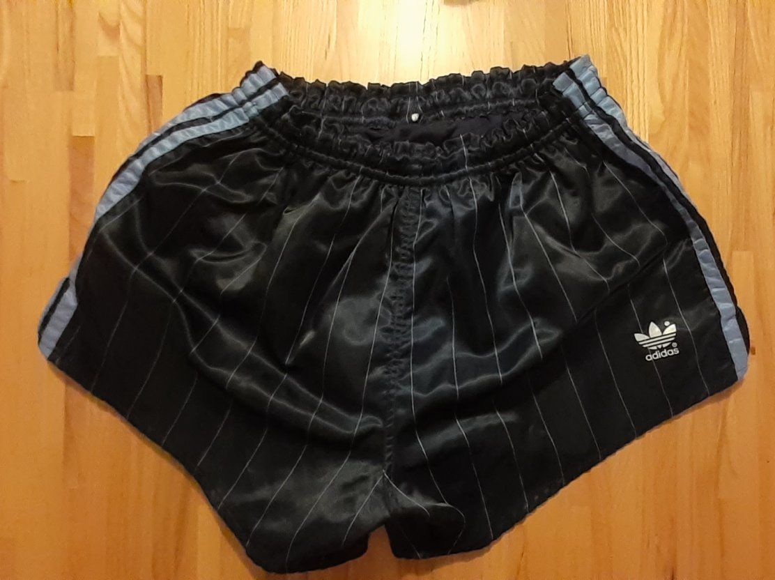Adidas Hosen: ADIDAS Vintage Nylon Sprinter Shorts D7 – Gebraucht aus Appenzell von fibuking 1