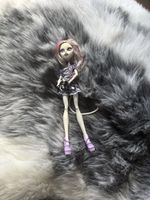 MONSTER HIGH CATRINE DEMEW
