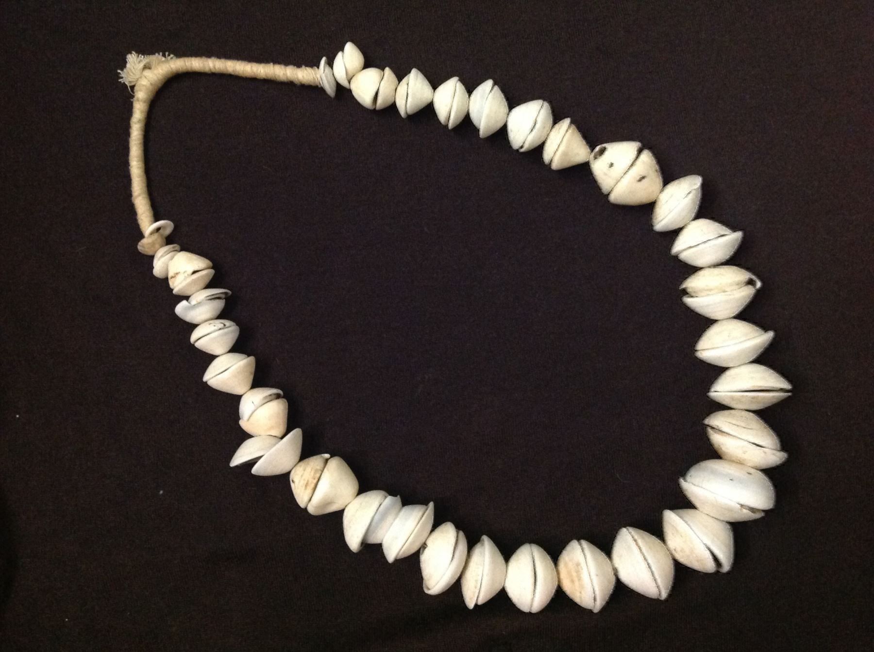Catenine: Schmuck, Kette, Afrika, Tribal – Usato da Zürich venduto da Muck74