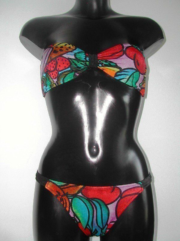 Costumi da bagno & Bikini: Heiss !! 2 sexy Bikinis - Gr. S/36 – Nuovo (secondo la descrizione) da Widnau venduto da Schurlibua 1