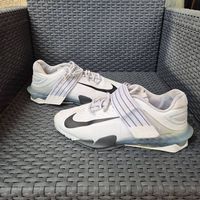 Nike Savaleos
