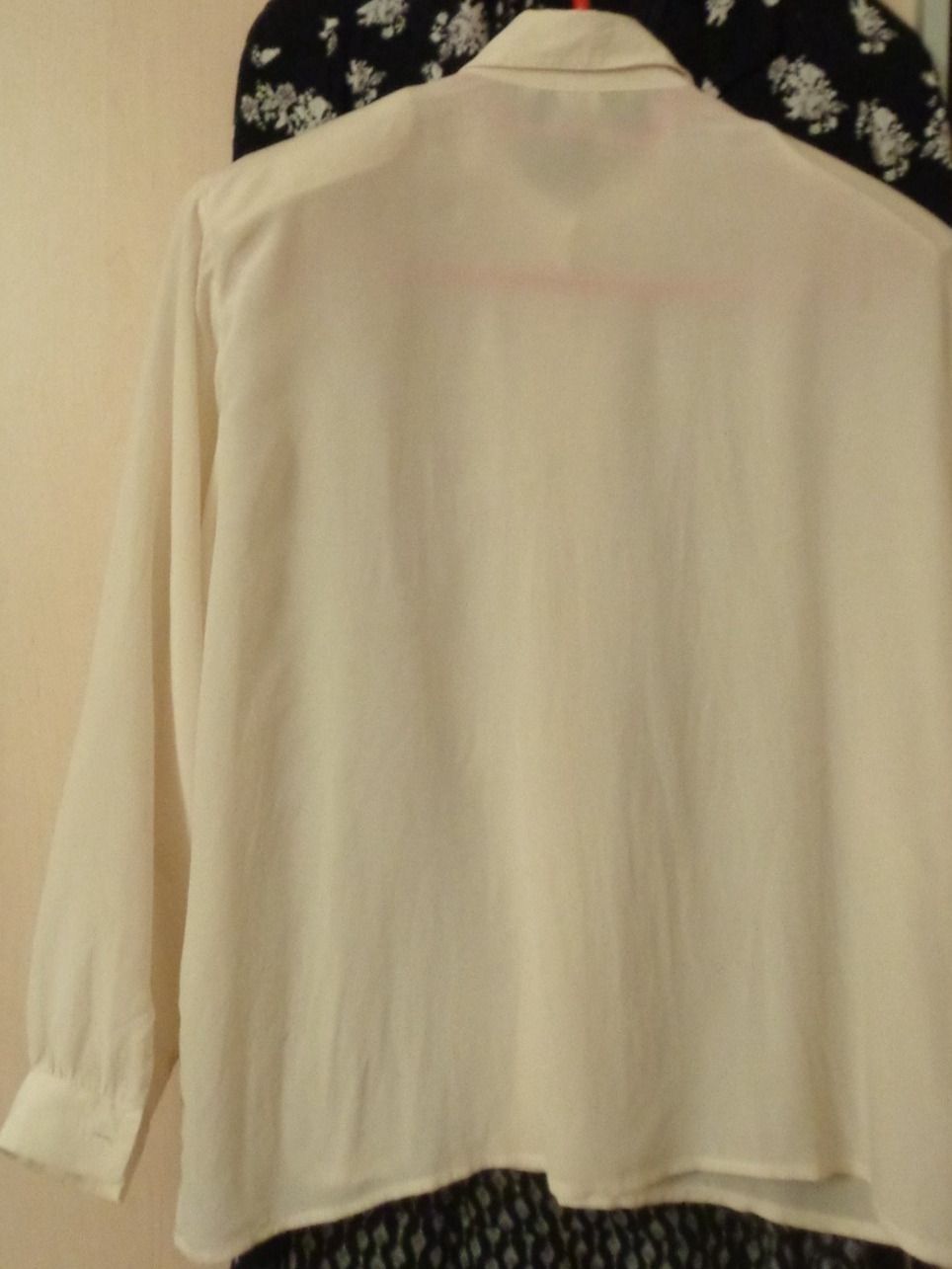 Blusen: Bluse Damen, Gr.40, Seide – Neu (gemäss Beschreibung) aus Tafers von kor_jf9w 2