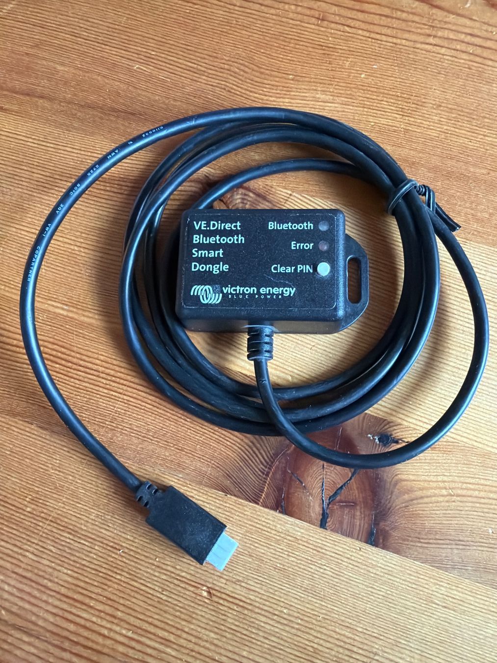 Victron Componenti elettronici: Victron VE Direct Bluetooth Smart Dongle – Usato da Bettmeralp venduto da Minmar1