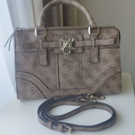 Guess Handtasche wie Neu mit Schulterriemen