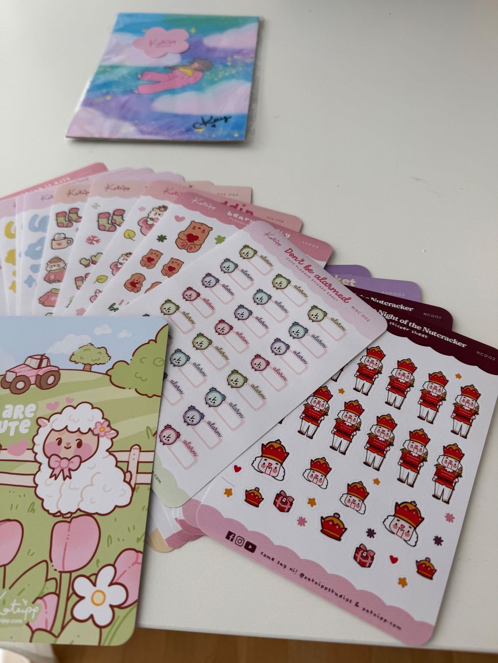 Sticker: Katnipp Studios Sticker, 30 Sticker Sheets, 1 Print – Nuovo (secondo la descrizione) da Brunnen venduto da Moona22 1