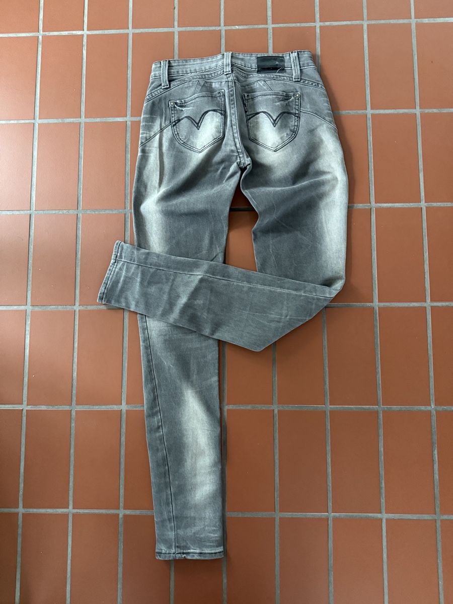 Levi's Jeans: Levi's Jeans grau, Gr. 26/32 – Usato da Zürich venduto da JOD213 2