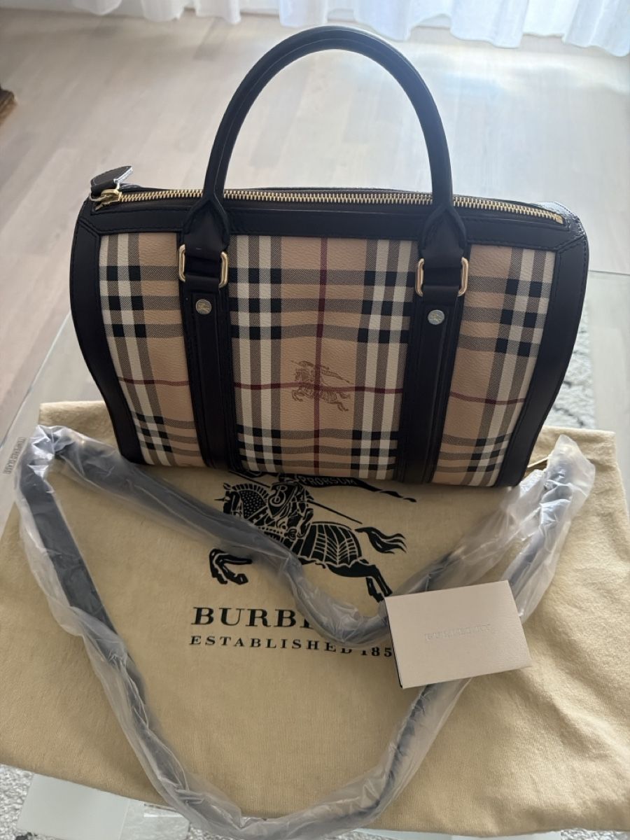 Burberry Taschen für Damen: Eintrage Burberry 30 neuwertige – Neu (gemäss Beschreibung) aus Höri von man_5vqs