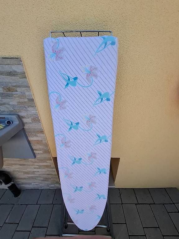 Bügelbretter: Planche à repasser – Gebraucht aus Chêne-Bourg von lil_v66r 1