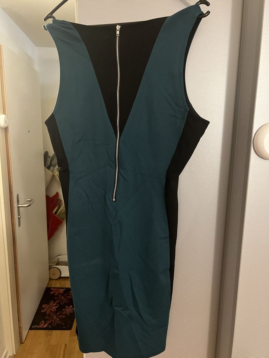 Guess Vestiti: Guess Kleid – Usato da Meilen venduto da gio_xlz7 1