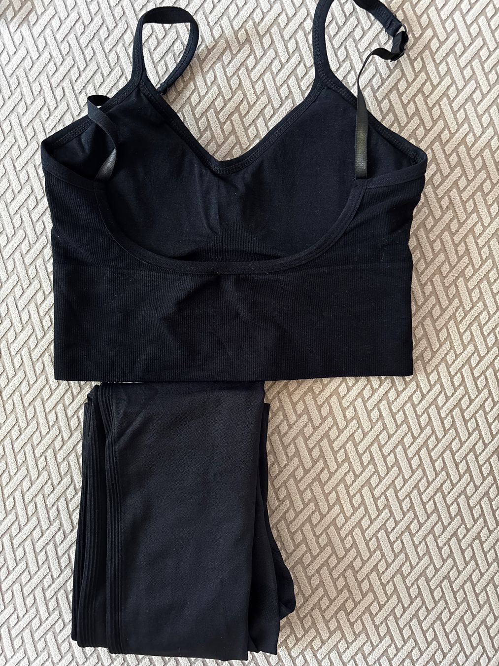 Leggings: Sport Set – Neuf avec emballage d'origine à Bern par ViksiBash 2