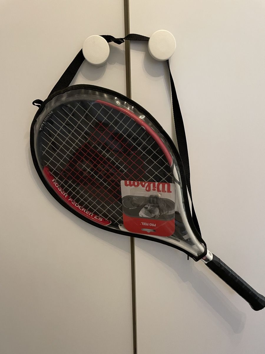 Wilson Racchette: Leichter Wilson Tennisschläger – Usato da St. Gallen venduto da MagyLena82 1
