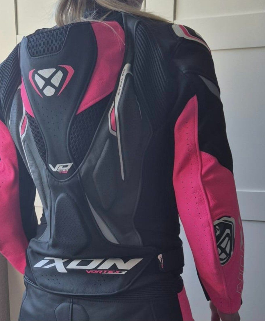 Ixon Giacche: Giacca da moto Ixon Vortex 3 – Nuovo (secondo la descrizione) da Ascona venduto da nic_59fd 6
