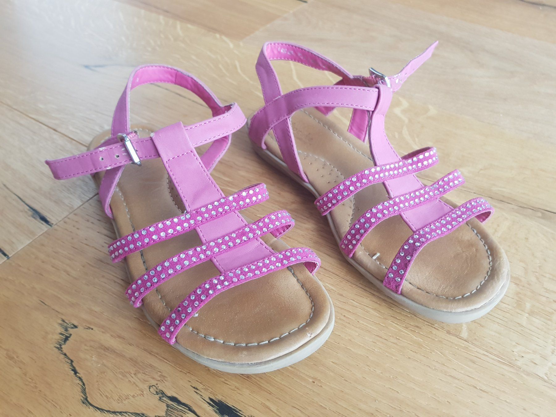 Scarpe per ragazze: Sandalen Gr.30 – Usato da Brütten venduto da gupi1717