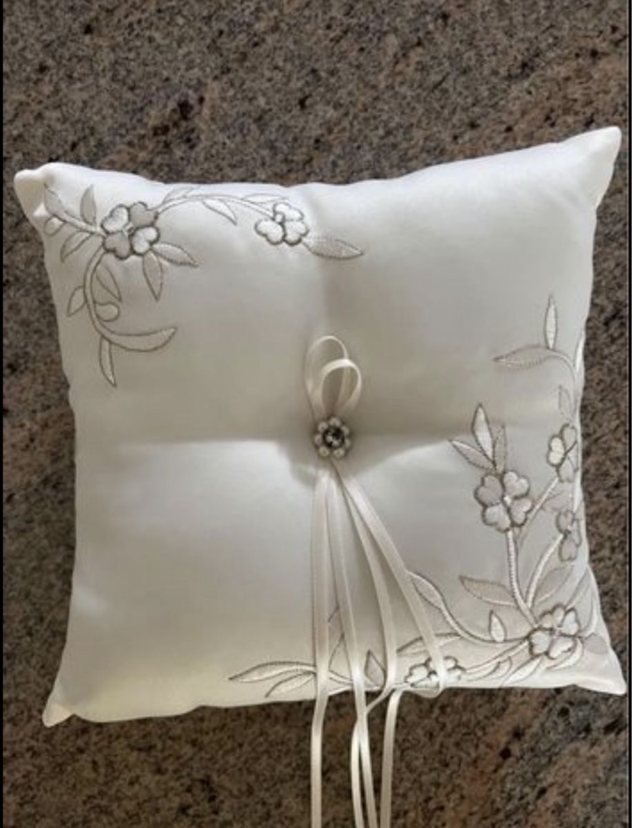 Cuscini: Ringkissen neu 20x20 cm – Usato da Luzern venduto da suhamadlun 1