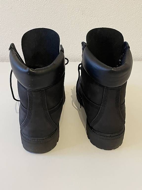 Scarpe da uomo: Timberland Boots - Chaussures Noires – Usato da Gland venduto da Khazmur1 2