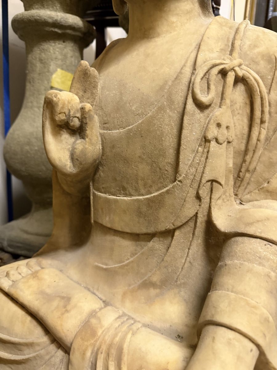 Sculture & Statue: Grosser Marmor Buddha mit Podest – Usato da Wettingen venduto da NickInc 4