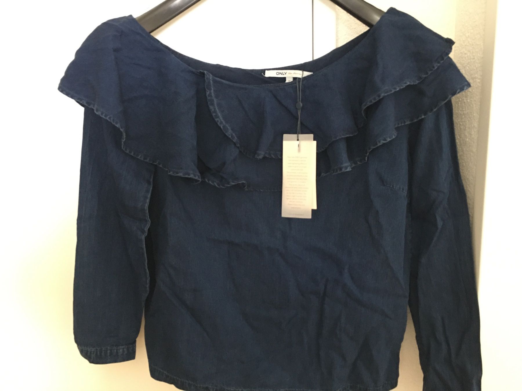 Only Camicette: Ungetragene One-Shoulder Bluse Grösse 38 – Nuovo e nell'imballaggio originale da Suhr venduto da mar_6lb7