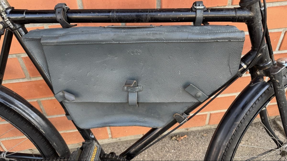 Schweizer Armee Biciclette: Militär Fahrrad – Usato da Münchenstein venduto da mjaaxx 2