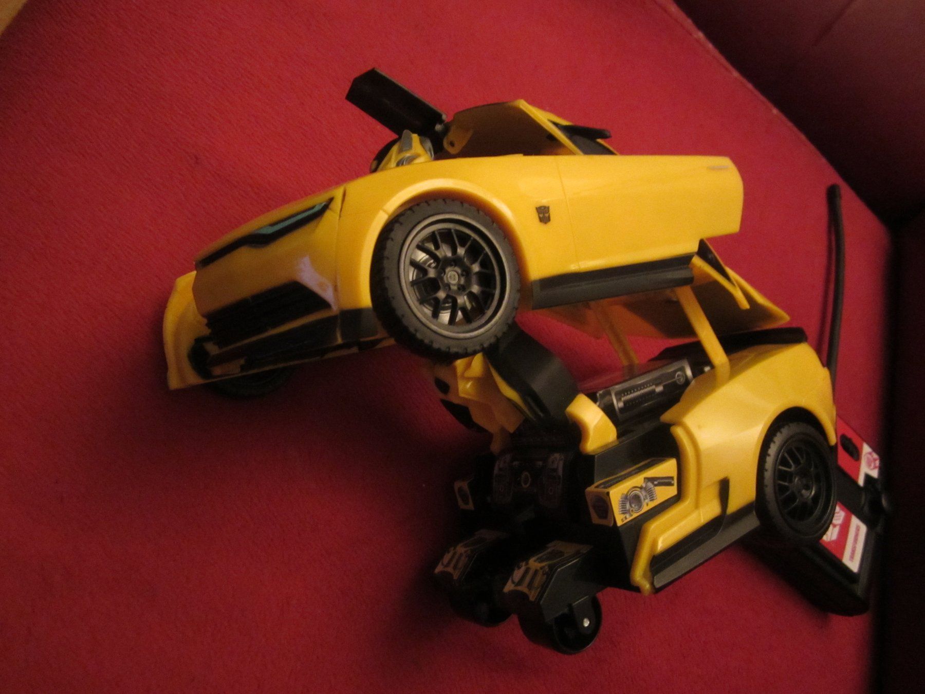 Modellismo RC: RC ferngesteuerter Camaro Transformers Bumblebee!!!! – Usato da Volketswil venduto da nemo2000 3