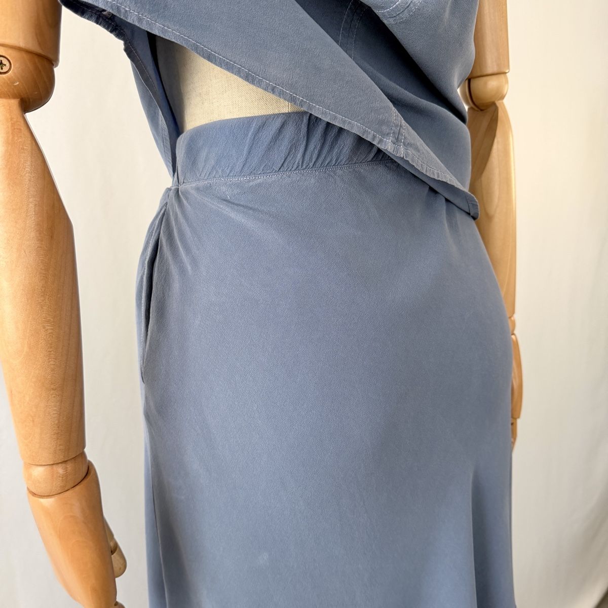 Lotti di vestiti: Raquel Allegra Silk Two-Piece Set – Nuovo (secondo la descrizione) da Emmen venduto da Avviivva_Com2023 6