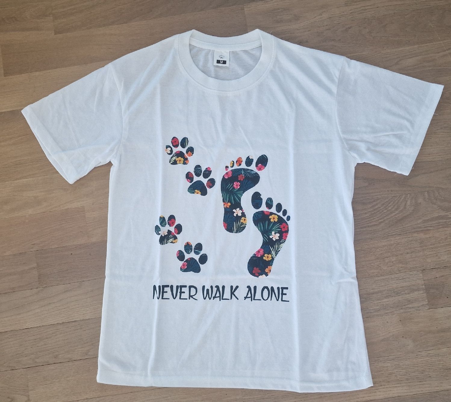 T-shirt: T-Shirt m. Print "never walk alone", Gr. M – Nuovo (secondo la descrizione) da Bätterkinden venduto da SuchenFinden02