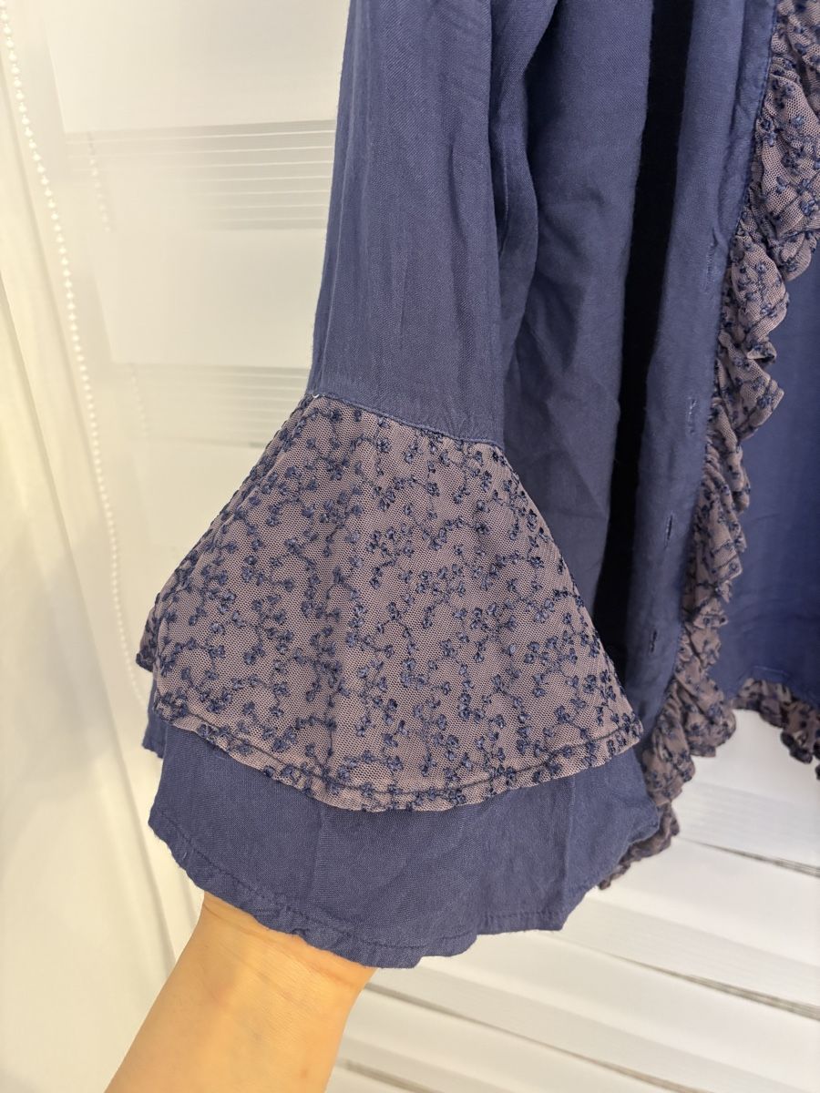 Camicette: Viskose Bluse in Dunkelblau mit Spitzenbesatz – Usato da Basel venduto da lolushka 4