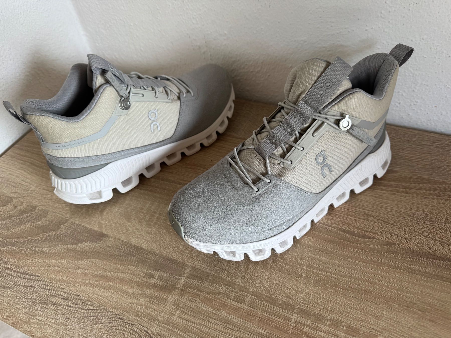 On Scarpe da donna: On Cloud Hi Glacier/Grey Gr. 38 NEU – Nuovo (secondo la descrizione) da frauenfeld venduto da tia01 6