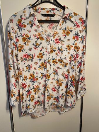 Damen Bluse von ZARA gr.M 100% Viskose