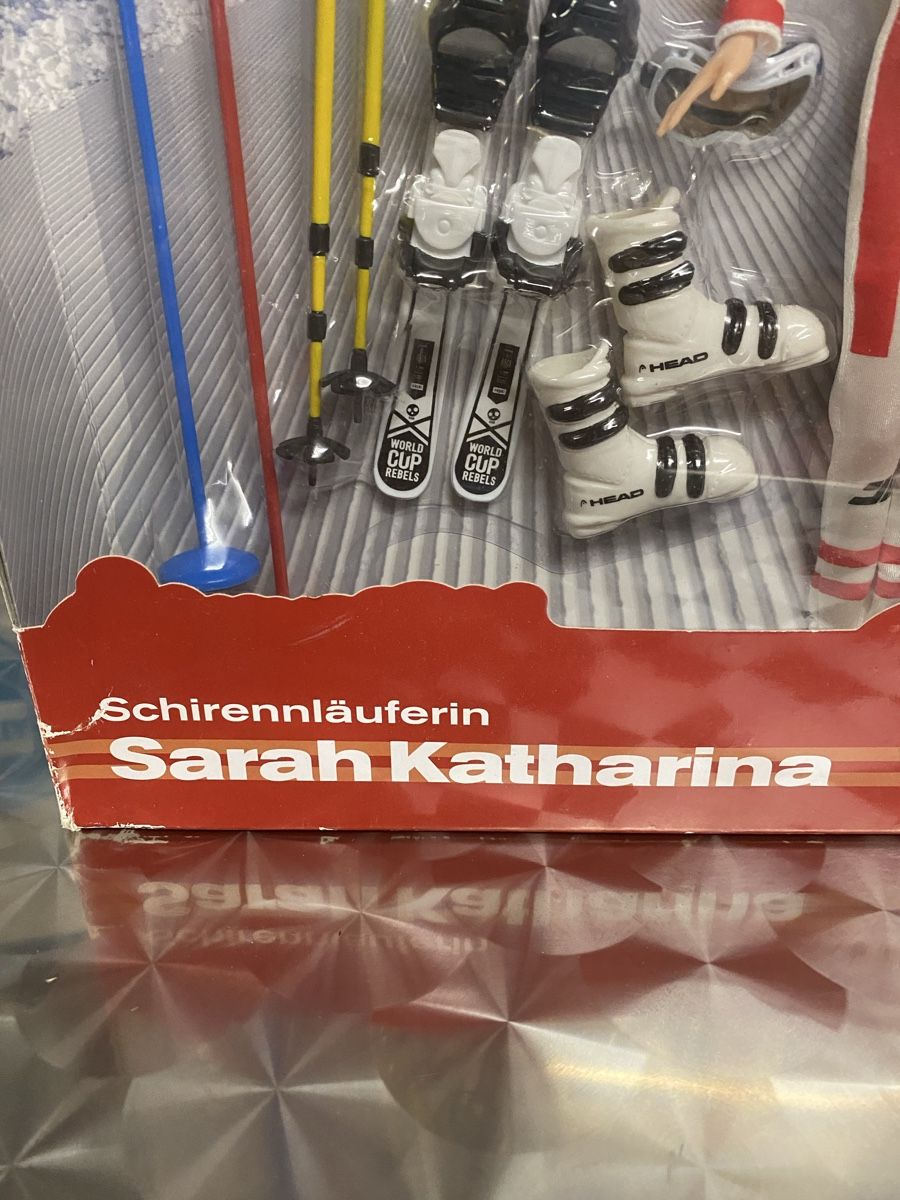 Figuren: Schirennläuferin Sarah Katharina  – Neu (gemäss Beschreibung) aus St. Margrethen SG von Alfista_159 1
