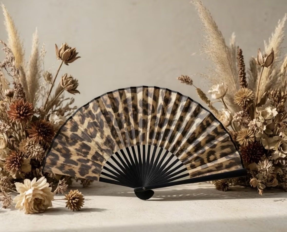Toutes les décorations: Wedel Fächer Bambus Leopard neu – Neuf avec emballage d'origine à Bern par Tuglie-Lecce 1