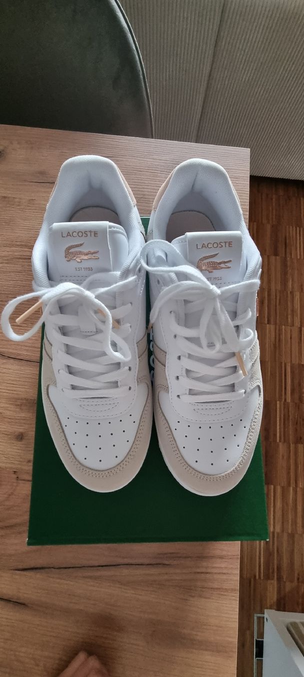 Lacoste Scarpe da donna: Lacoste T-Clip Sneaker, Neu, Grösse 39 – Nuovo (secondo la descrizione) da Meilen venduto da Angelinaa98