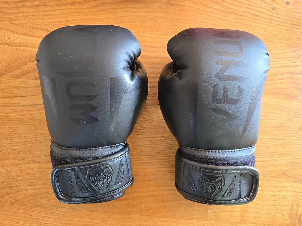 Guanti: Venum Elite Kids Training Boxhandschuhe – Usato da Rudolfstetten venduto da Buriram