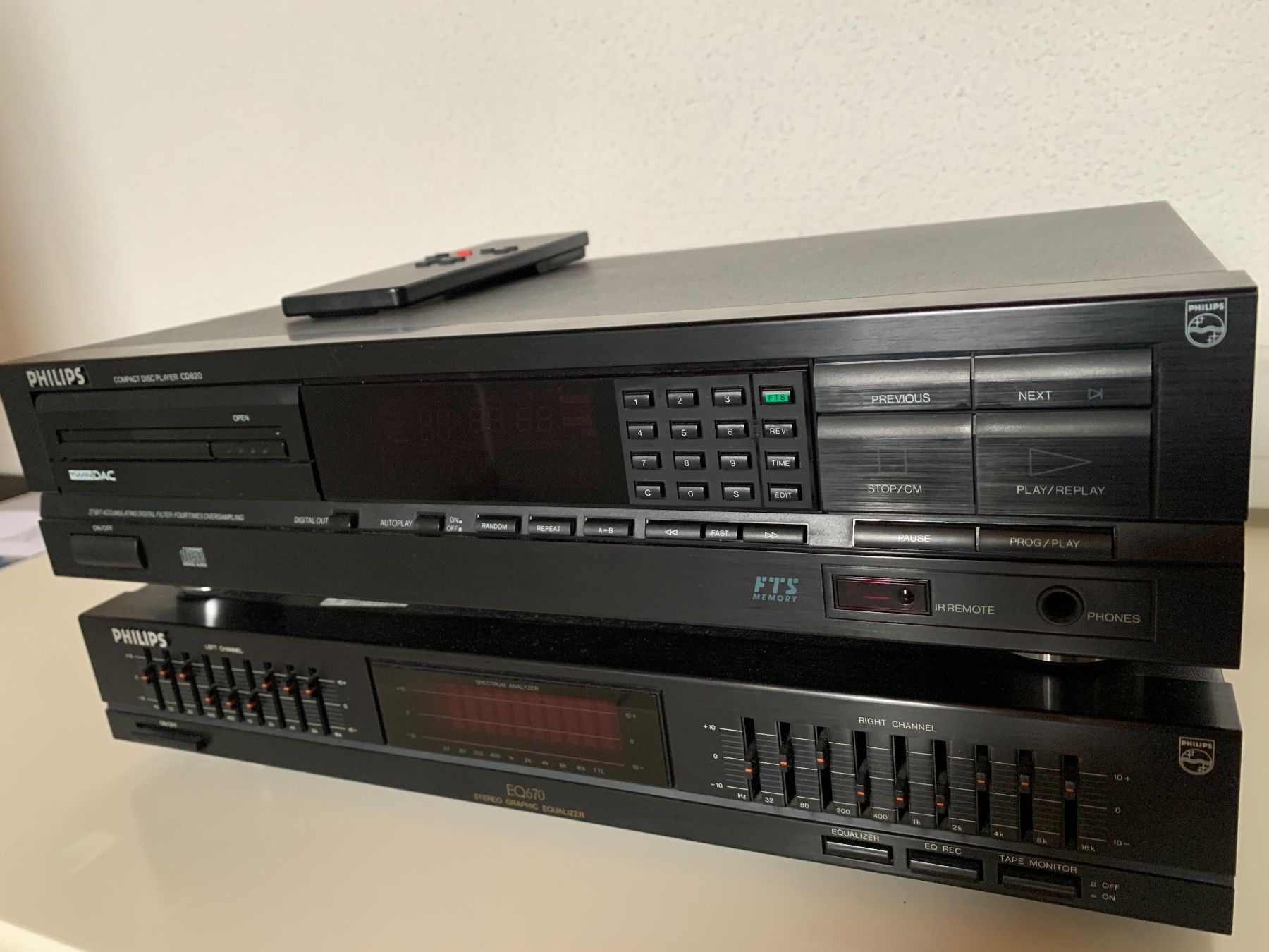 Philips Audio- & Mediensysteme: Philips CD 820 Cd Player mit Philips Equalizer – Gebraucht aus Bremgarten AG von  1
