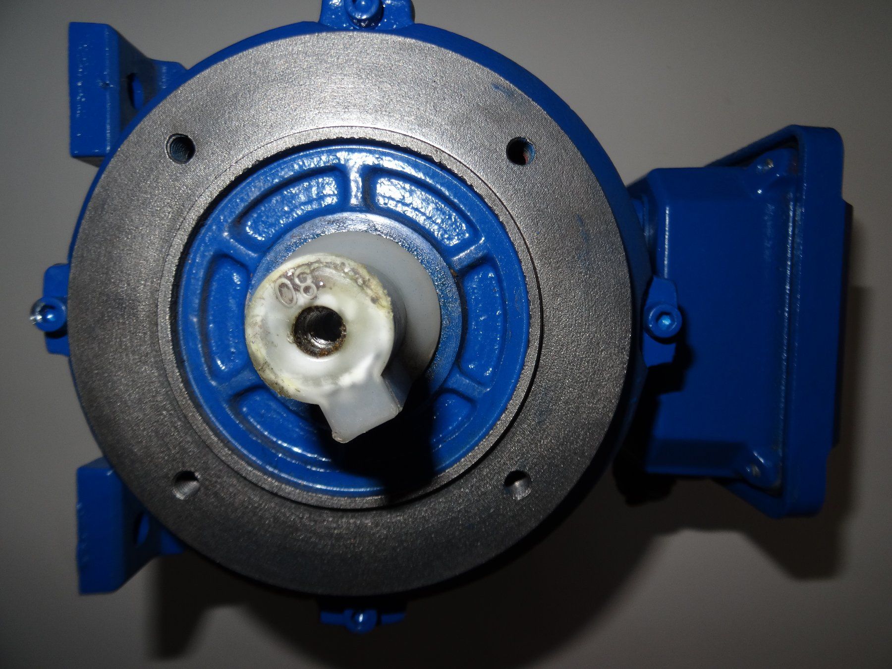 Moteurs: neuer Motor Kramp – D'occasion à Lungern par madachsa 5