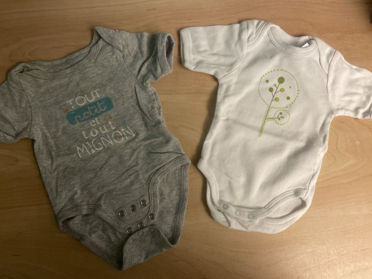 Biancheria intima: 2 Vertbaudet Bodys Gr.60, kurzarm, Sommerbabymode – Nuovo (secondo la descrizione) da Obergerlafingen venduto da cabo4