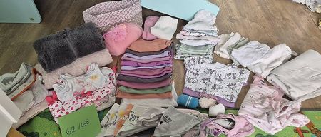 Sehr gepflegtes kleiderpaket mädchen 62/68