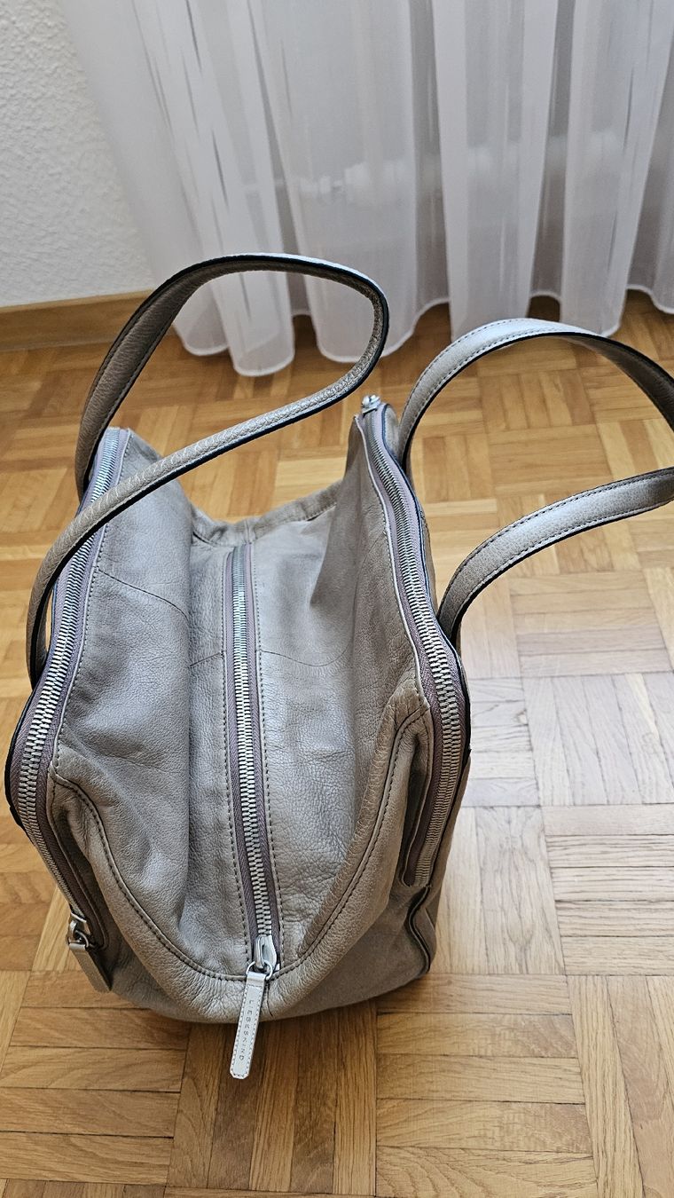 Liebeskind Altro in  Abbigliamento & Accessori: Schultertasche  von Liebeskind – Usato da Allschwil venduto da bar_csw9 2
