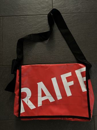 Neue Raiffeisen Blachentasche