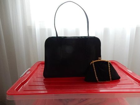 Leder-Handtasche schwarz, Vintage, SWISS MADE /1Abendtäschli
