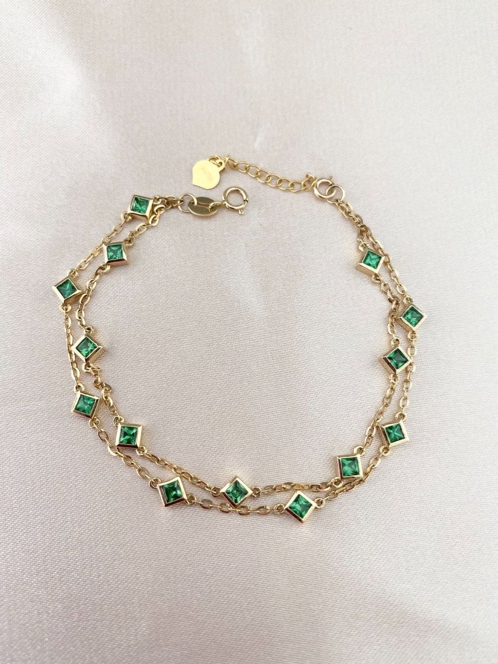 Armbänder & -reifen: Tsavorit Armbänder /18k Gold – Neu und originalverpackt aus Sarnen von Yingsperlen1