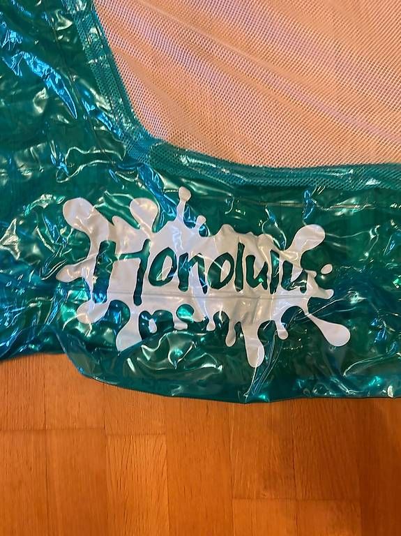 T-shirt: Honolulu Floatee – Usato da Zürich venduto da James_Kr 1