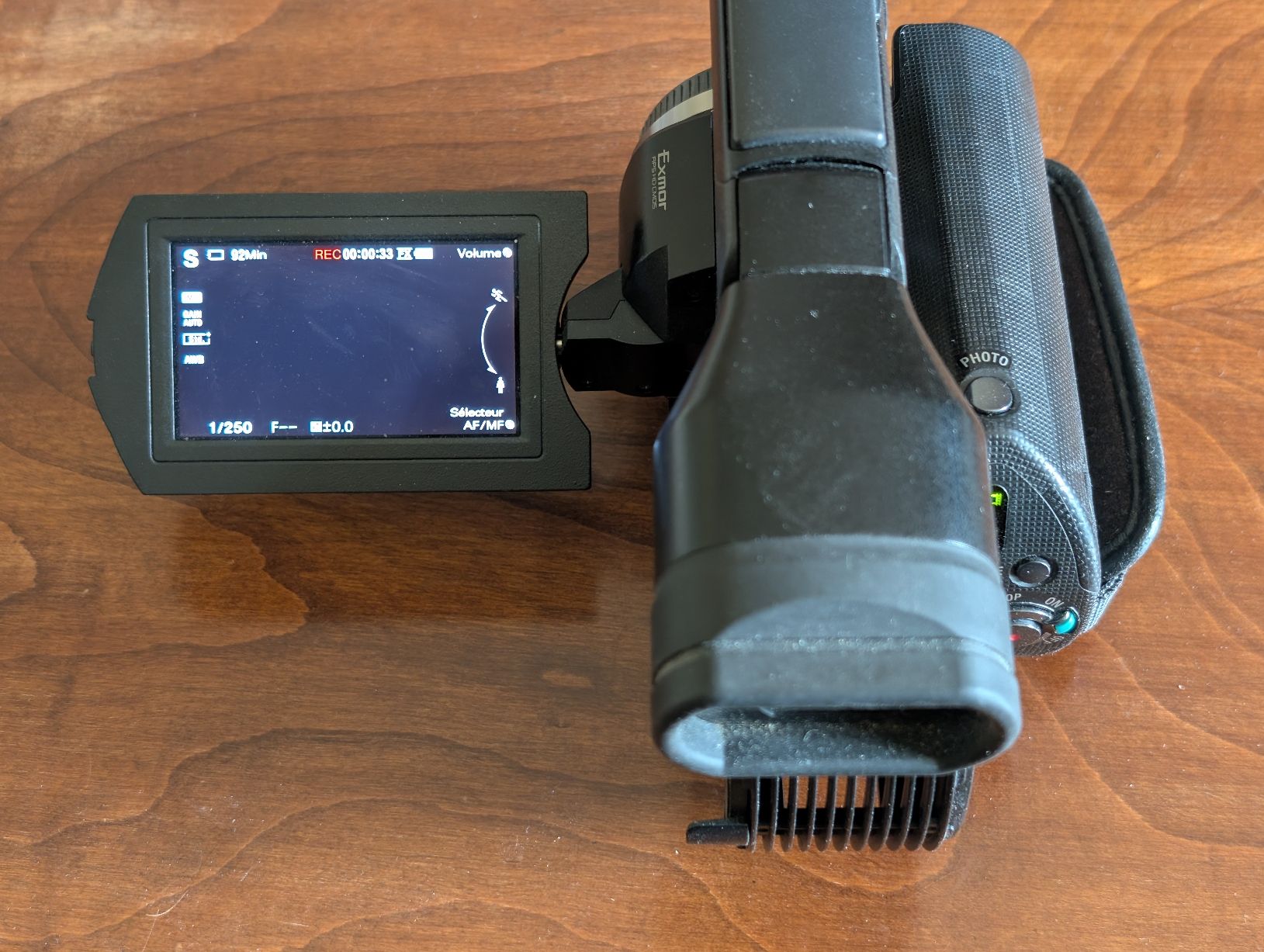 Sony Camcorder: Sony NEX-VG10E Handycam E-mount APS-C - body + accessories – Gebraucht aus Lutry von alex3dfan 2