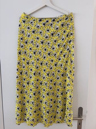 Zara Midi Skirt Yellow Floral Print Size L