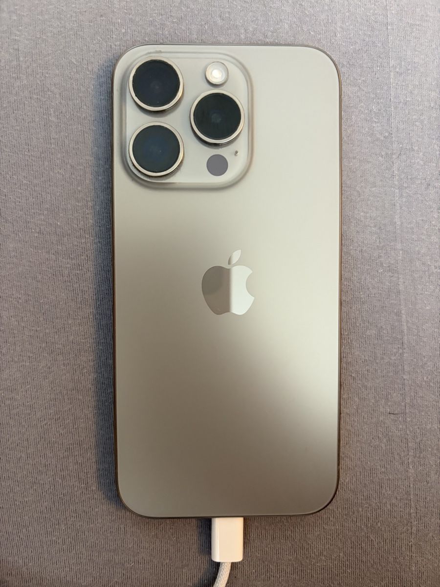 Apple Handys / Smartphones: iPhone 15 Pro, 256 GB – Gebraucht aus Ilanz von kri_6sg6