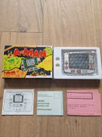 A-Man (PacMan) LCD Handheld Game + Clock mit Box & Anleitung