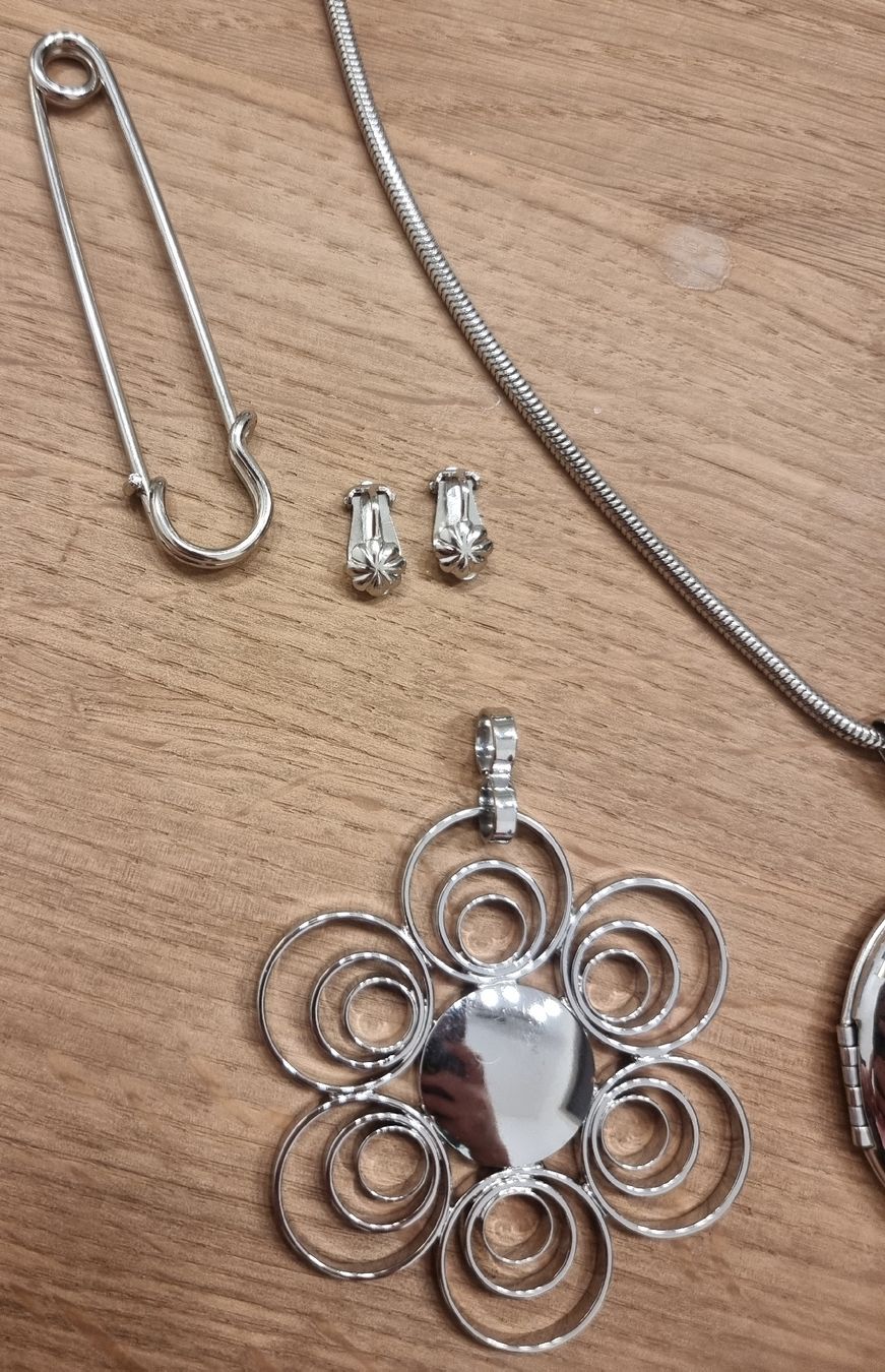 Catenine: versilbertes Schmuckset – Usato da Luzern venduto da Luzern_Energy 1
