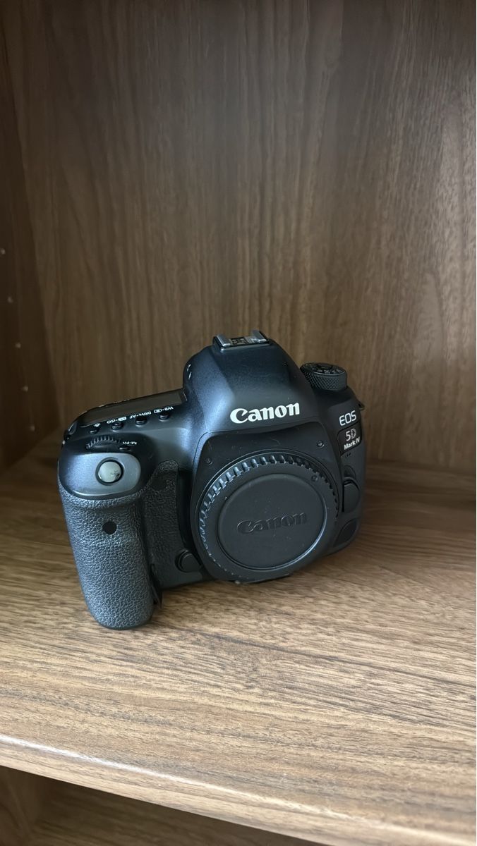 Canon Fotocamera: Canon EOS 5D Mark IV – Usato da Nyon venduto da onjamax