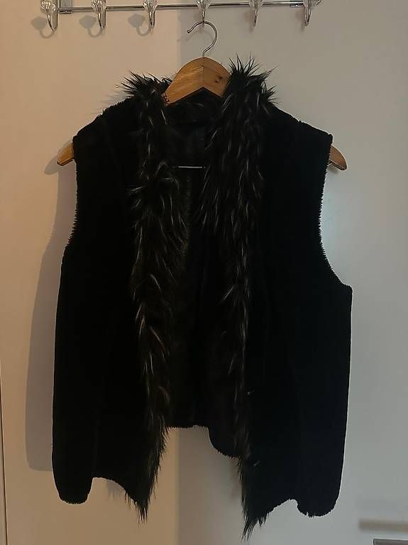 Vestes: umkehrbare Jacke - S – D'occasion à Wauwil par est_r5td 1
